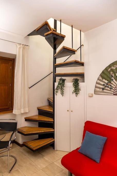 Navona Romantic House Rom